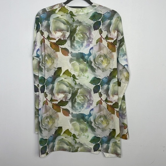 Soft surroundings roses garden floral long sleeve top - Picture 9 of 9